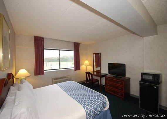 Econo Lodge Hicksville Quarto foto