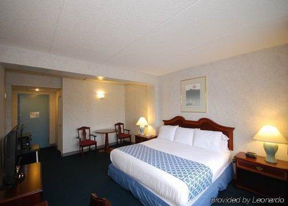 Econo Lodge Hicksville Quarto foto