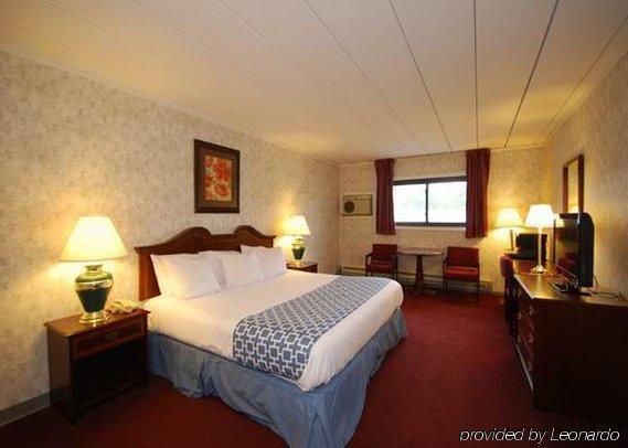 Econo Lodge Hicksville Quarto foto